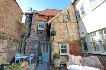 View showing outside seating areas