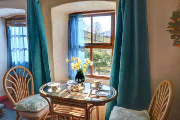 WAH462 - Living Room View 3