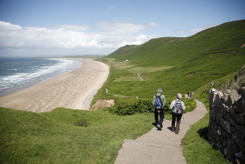 rhossili-bay