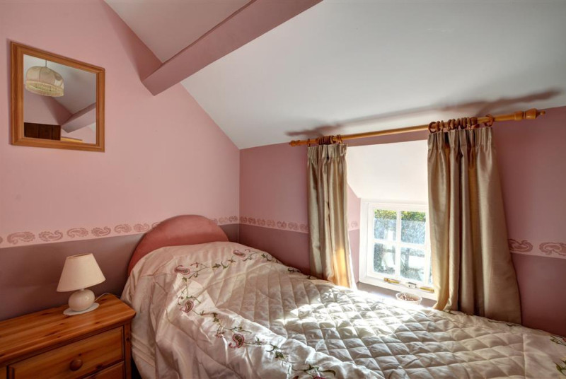 WAB184 - Single Bedroom