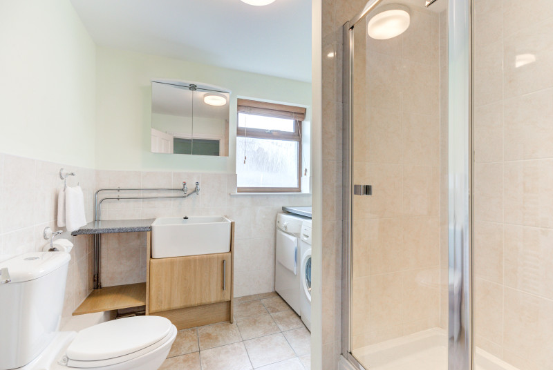 Utility/Shower Room