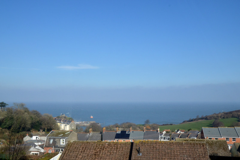 Stunning harbour and sea views including the famous Damien Hirst 'Verity' statue