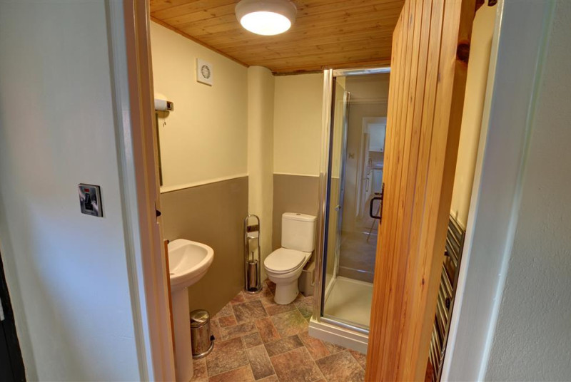 WAA377 - Ground Floor Shower Room