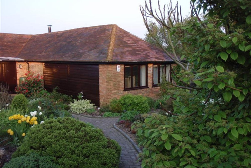 Lovely cottage, annexed to a converted Oast House.