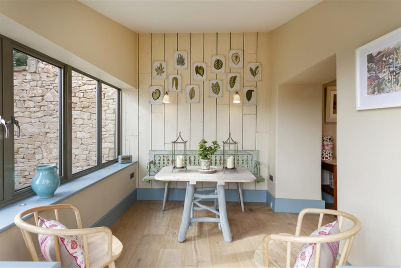 PEARSON'S GARDEN ROOM