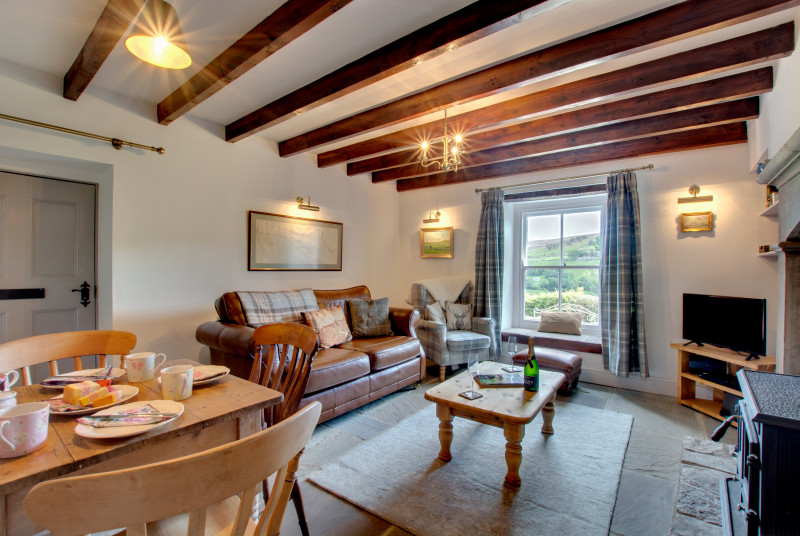 Beautifully furnished lounge