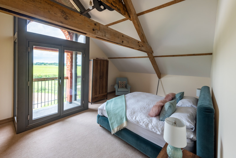 Bedroom 2 with balcony