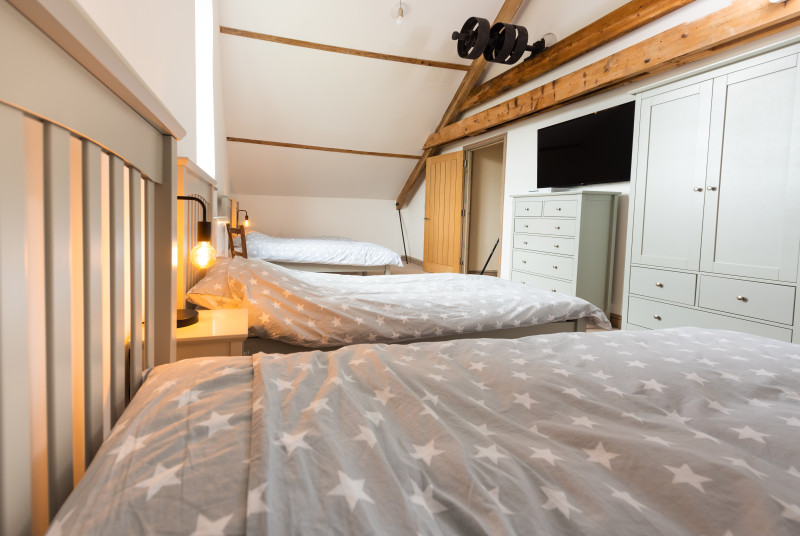 Bedroom 3 with 4 single beds