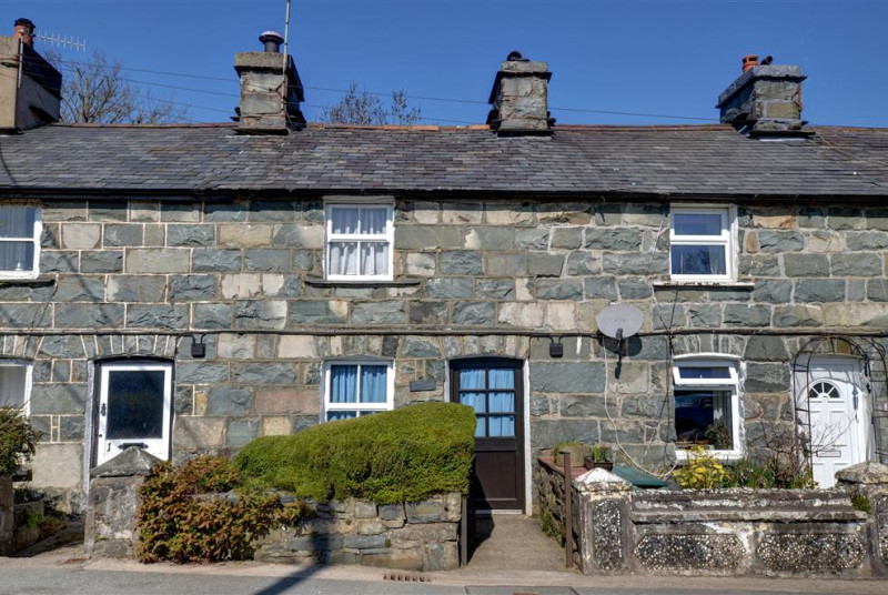 WAH462 - Exterior View 1