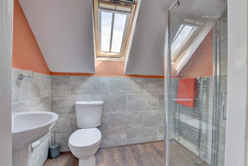 En-suite Shower Room to Bedroom 1