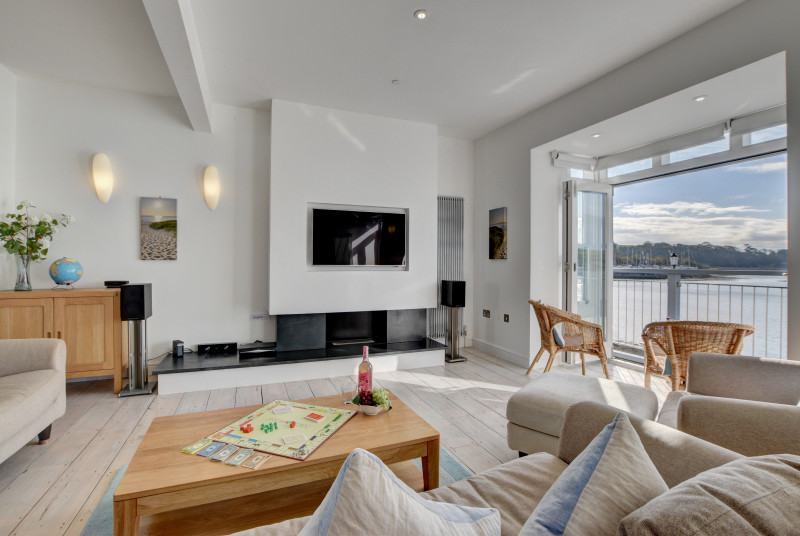 Beautiful bright and airy sitting room