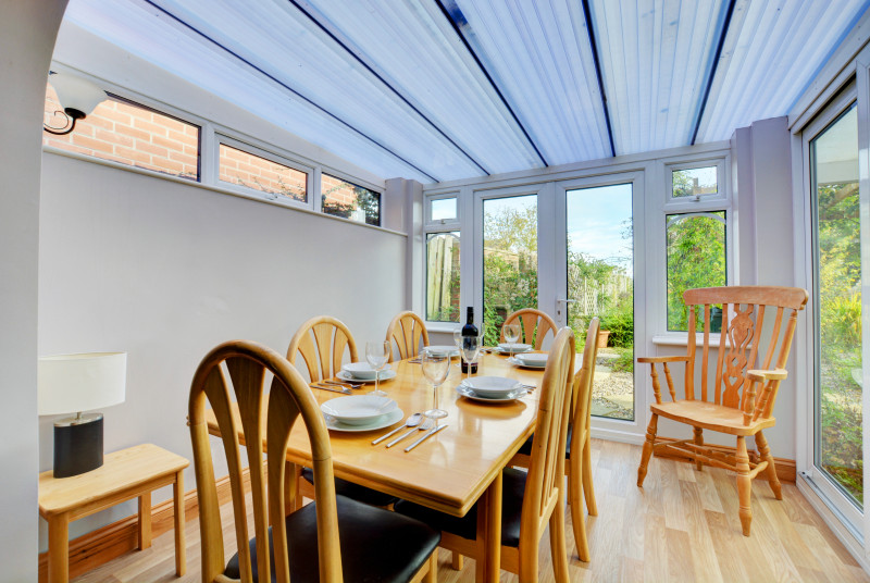 This property benefits from a lovely conservatory with additional dining