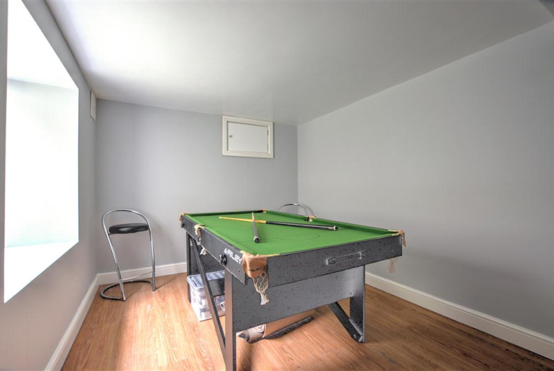 The games room has a pool table.