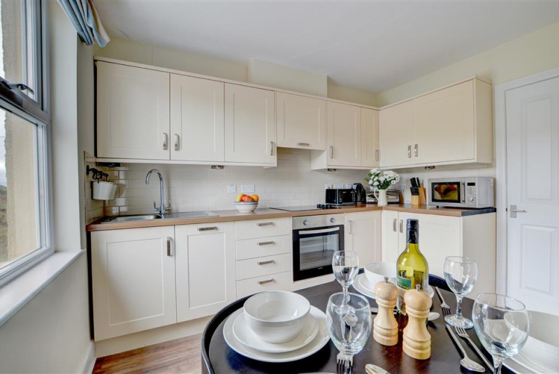 COMBE - Dining Area - View 3