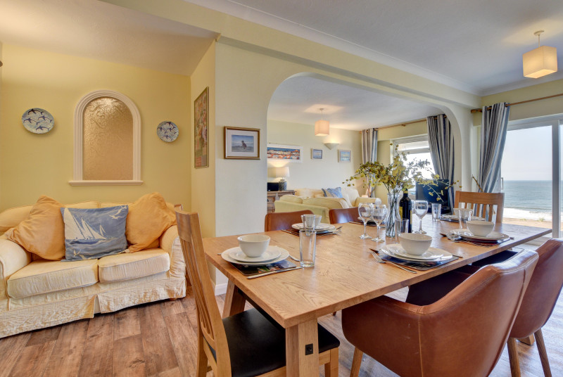 Enjoy family meals around the dining table