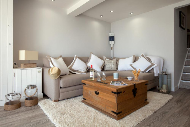 A Charming nautical themed central Torquay holiday apartment