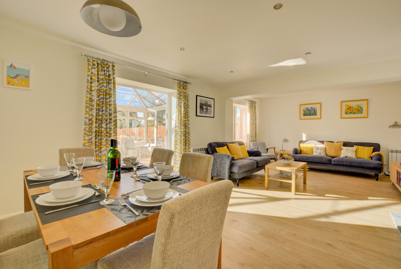 Sitting room showing dining and sitting area
