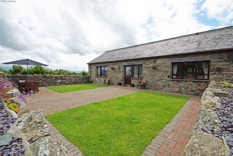 Anglesey self catering cottage offering disabled friendly holidays