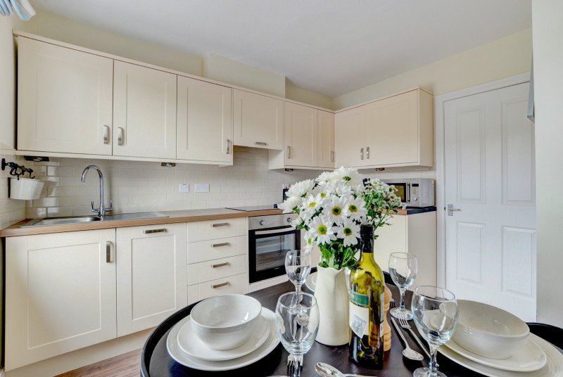 A well equipped kitchen has everything you need for meals with family or friends