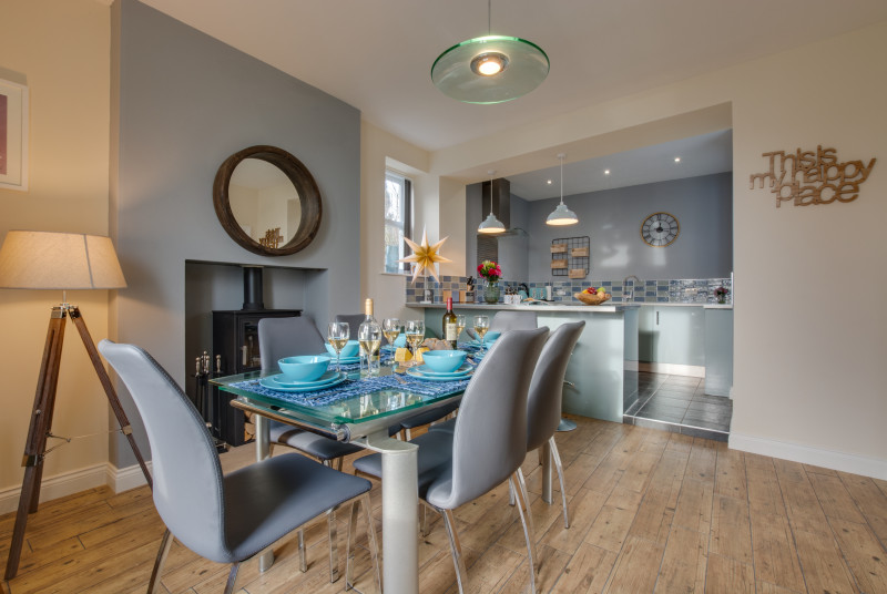Kitchen dining room, well equipped and a great social room for entertaining