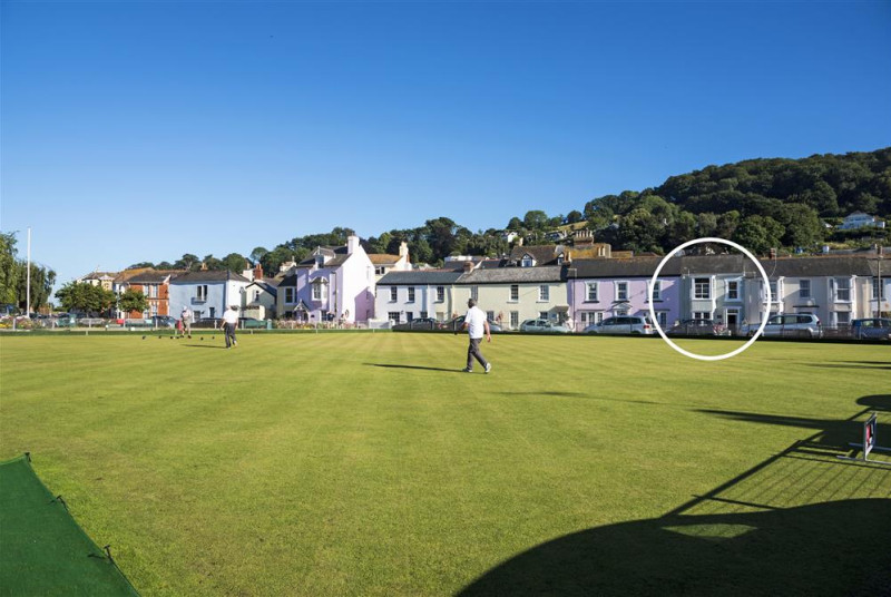 Compass Cottage on Shaldon Green in central Shaldon, Devon