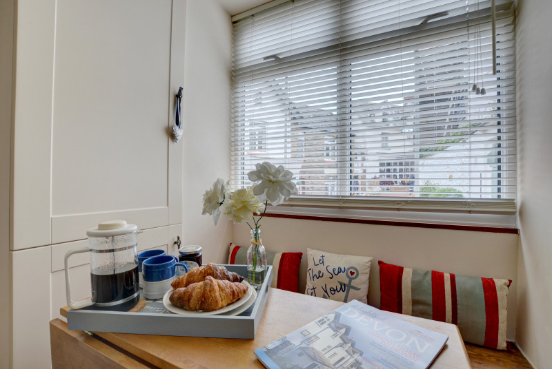 Plan the day ahead over breakfast in the kitchen