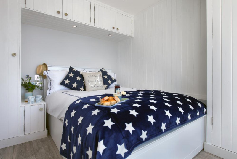 Comfortable Sea-View Bedroom