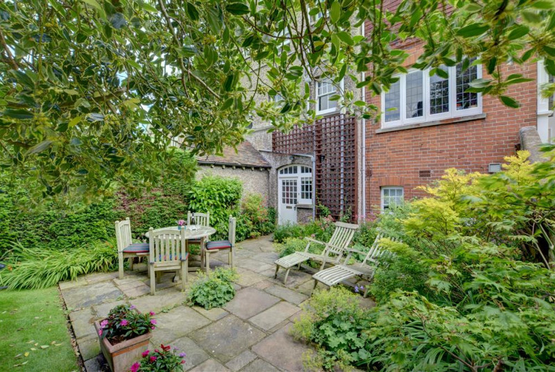 CC0011 - Terraced Garden