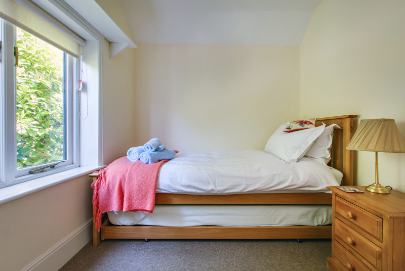 Bedroom 3 with single bed