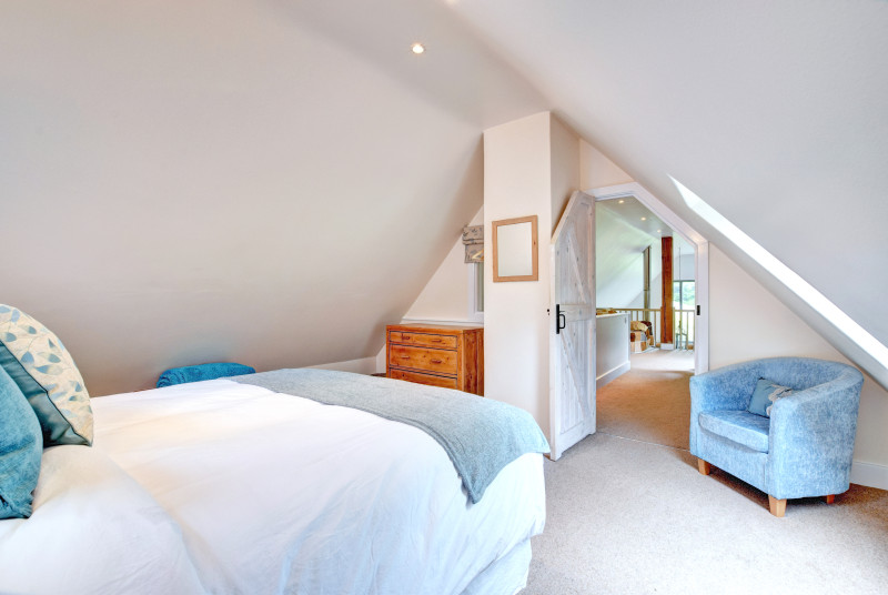 Southills Cottage, Cornworthy - Bedroom - view 2