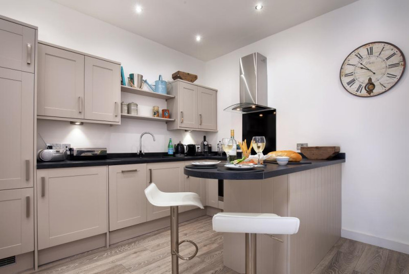 Modern Kitchen, Perfect for Cooking whilst on a Self-Catering Holiday in Torbay