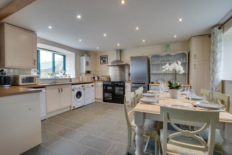 Hafan y Traeth - Stylish kitchen 