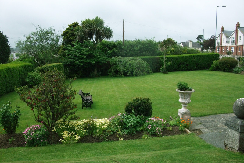 Beautiful garden on the grounds surrounding this 5 star cottage