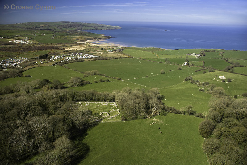 Din Lligwy near Moelfre, north of Benllech