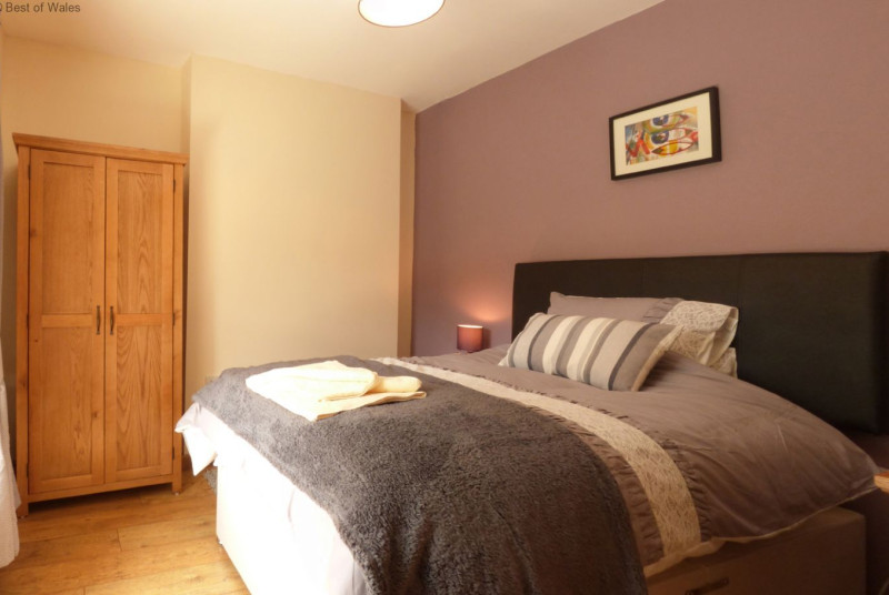 Bedroom 3 - Small double bed (4ft) for single occupancy.