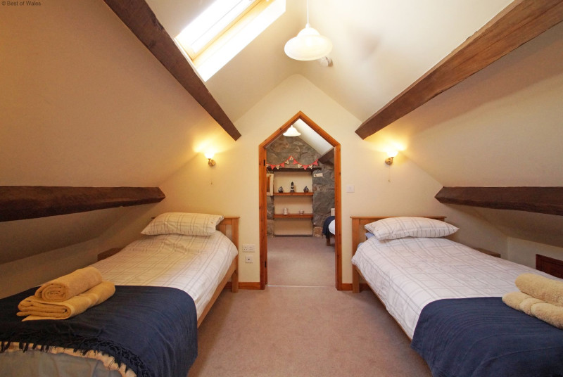 Bedroom 3 (and 4) - Two twin rooms with interconnecting door