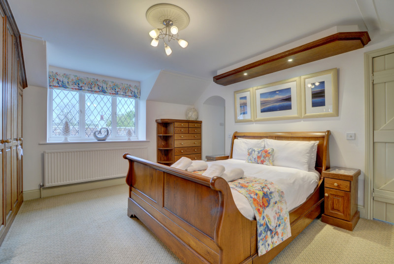 The impressive master bedroom with benefits from a spacious en suite bathroom