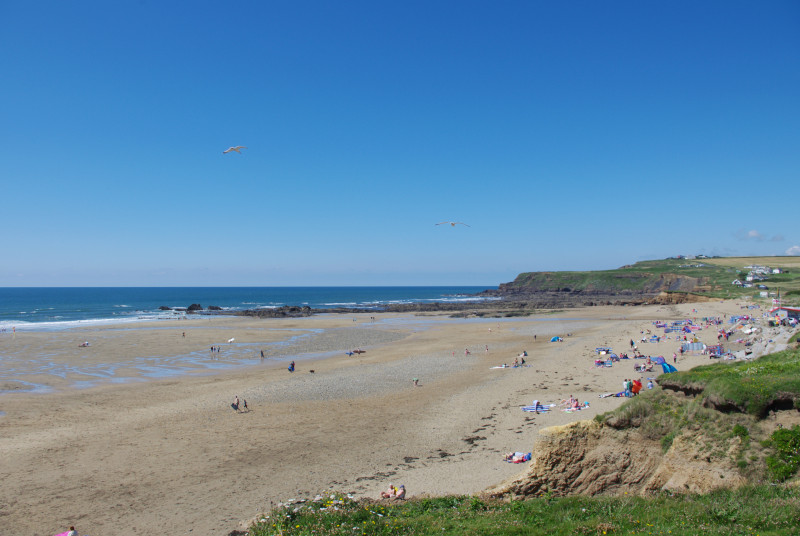 Only a 12-minute drive to Widemouth Bay
