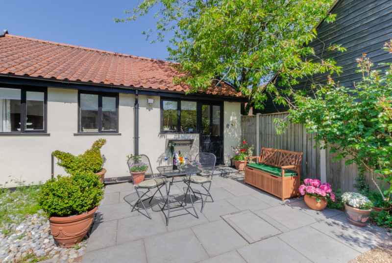Patio with table and chairs