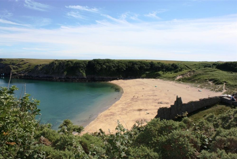 Award winning 'Barafundle' Beach is a short car journey away.