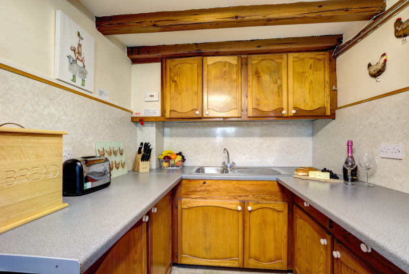 Well equipped kitchen