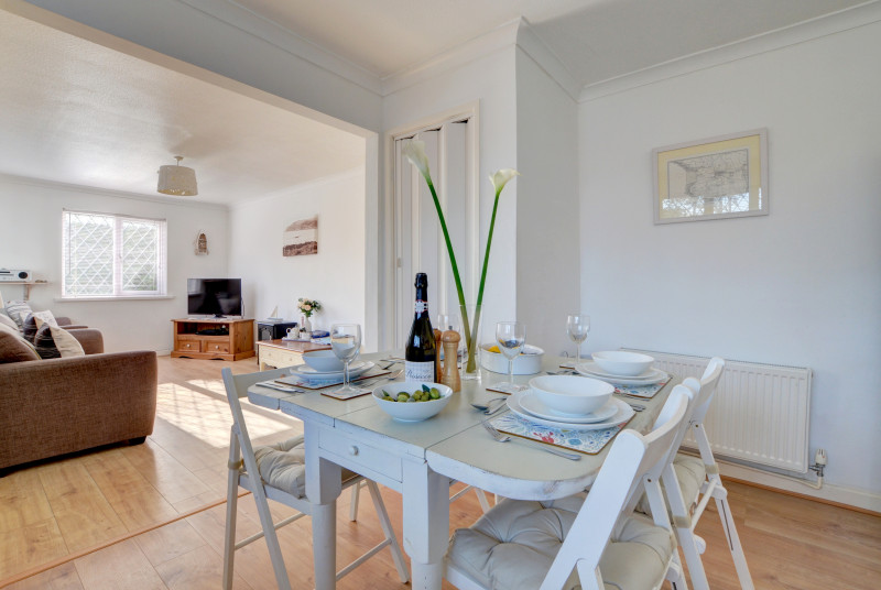 Enjoy family meals together around the kitchen dining table