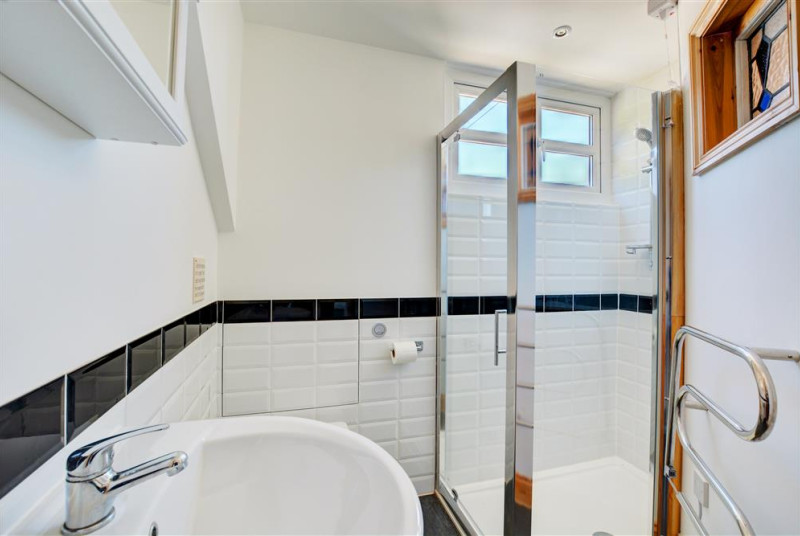 En suite to bedroom two