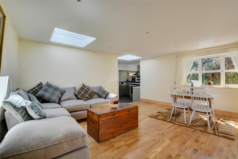 Beautiful sitting/dining room