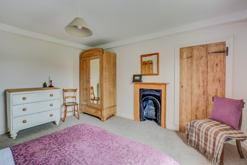 Bedroom 2 with double bed