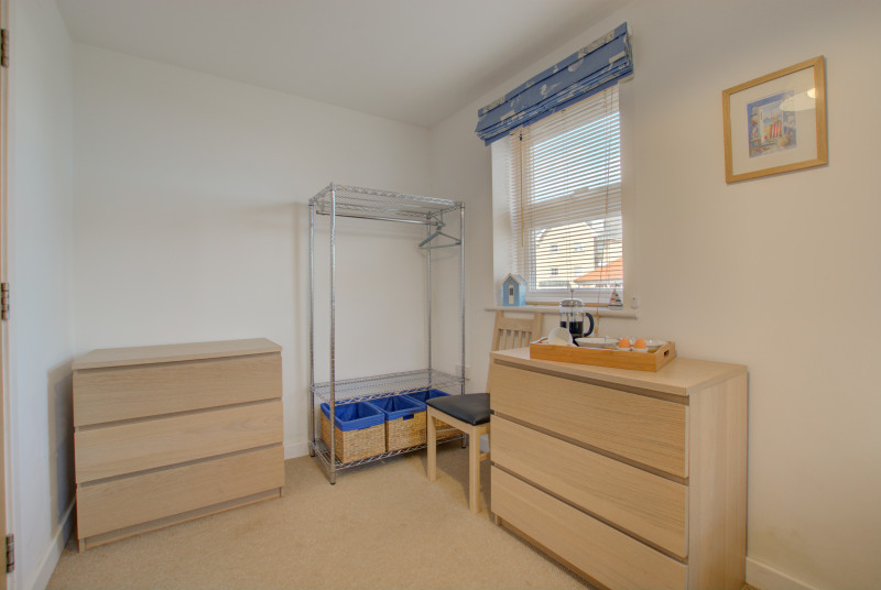 Storage options in bedroom 2