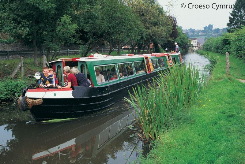 Enjoy a trip on the Montgomery Canal that runs through Welshpool