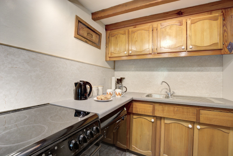 Well equipped kitchen