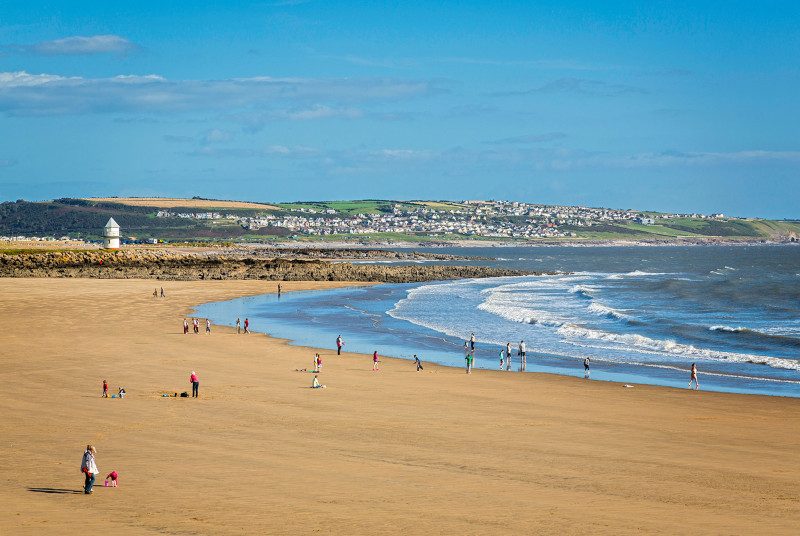 Llonyddwch  - The beach in Portchawl