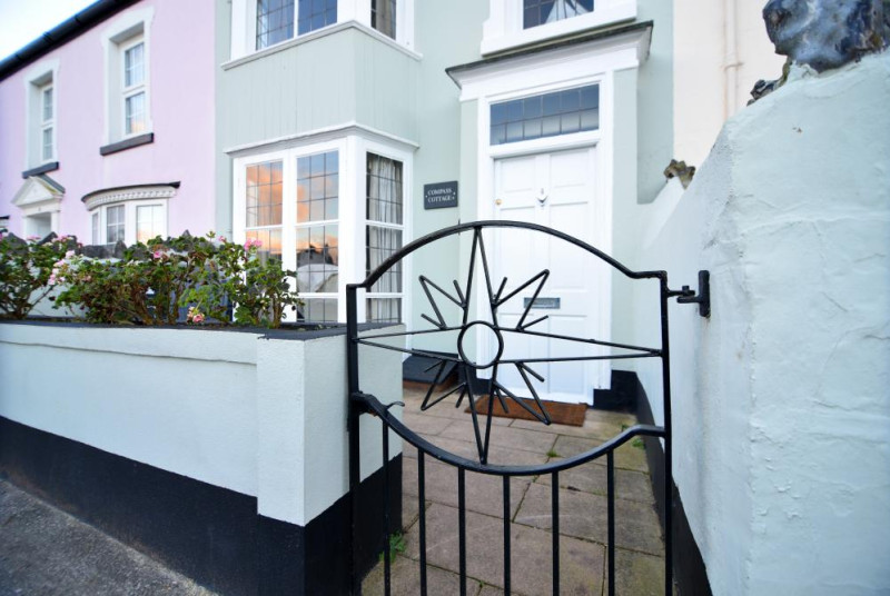 Property gate - Compass Cottage, Shaldon